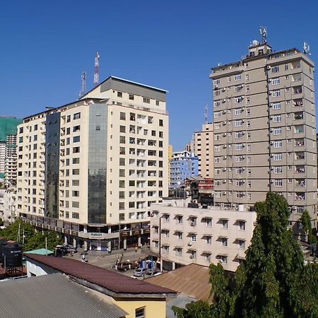 Econo Lodge Дар ес Саалам Екстериор снимка