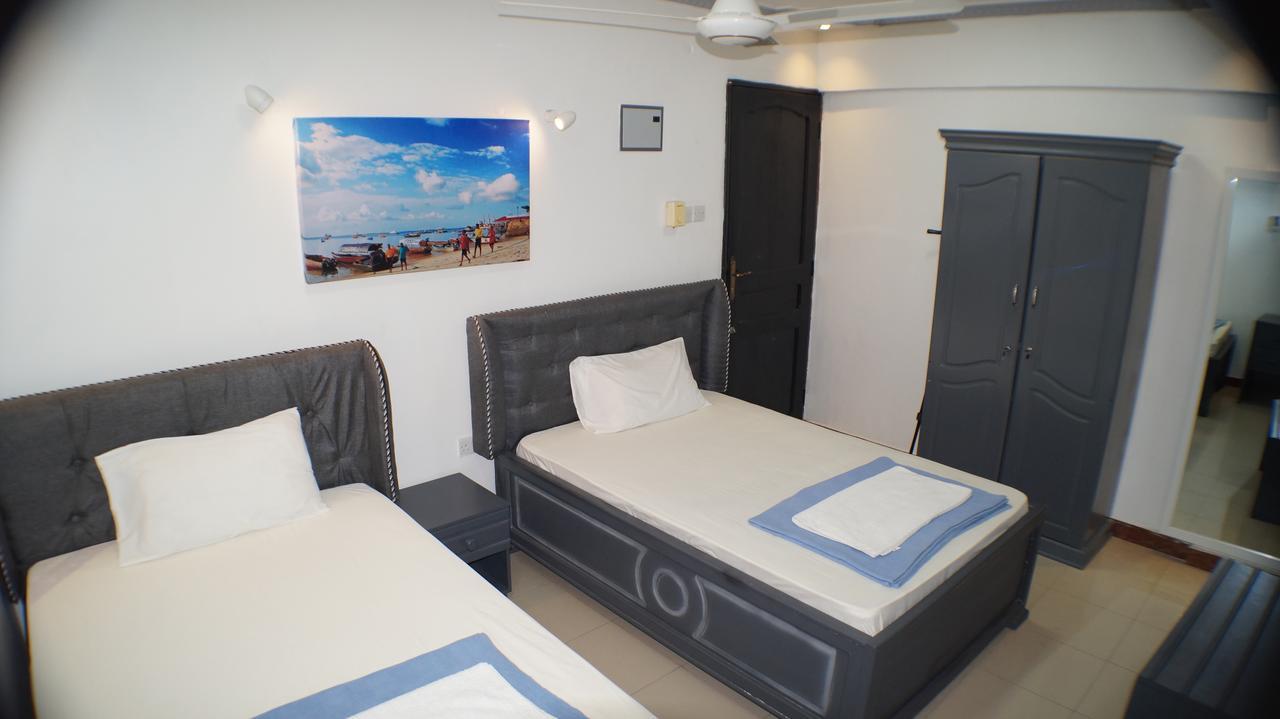 Econo Lodge Дар ес Саалам Екстериор снимка
